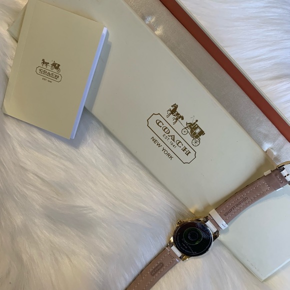 Coach white watch - Picture 2 of 2